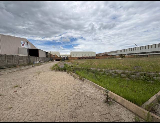 3,646M² VACANT LAND FOR SALE IN VAALPARK